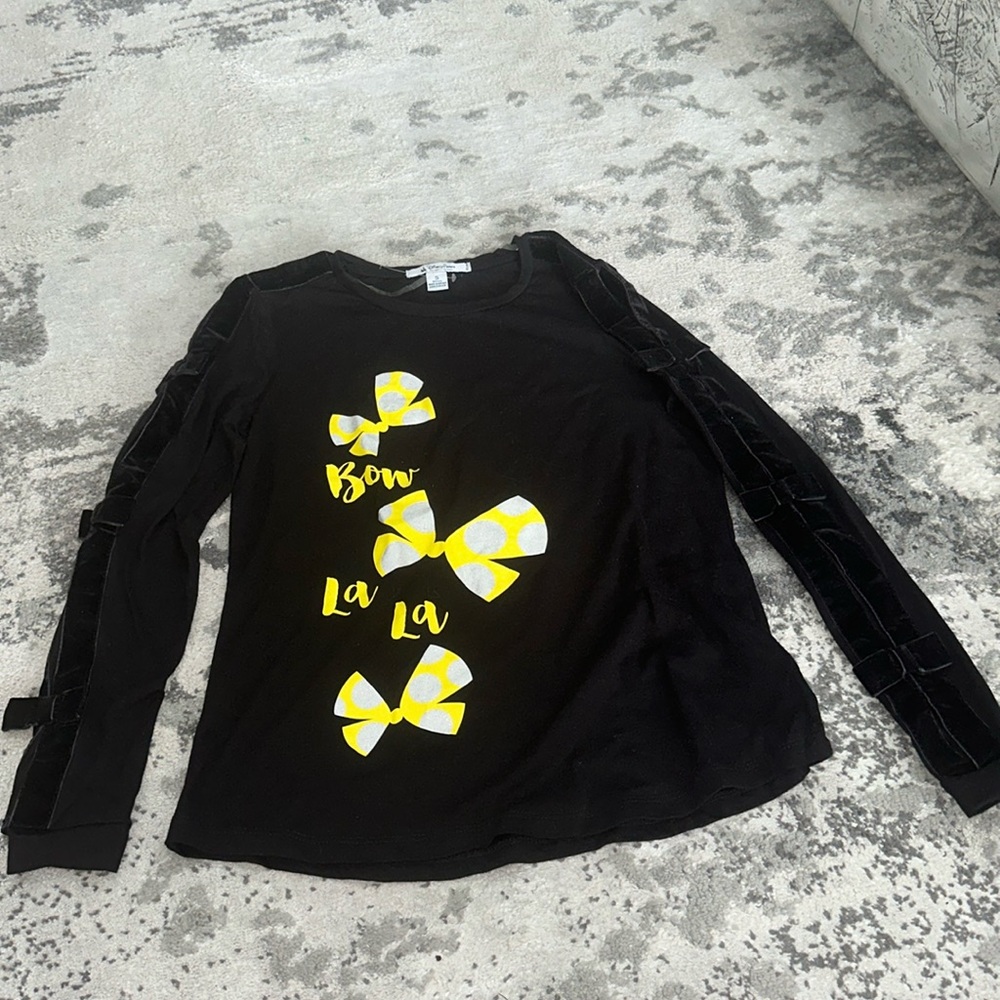 Walt Disney World Minnie Mouse long sleeve black bow open sleeves nwot
